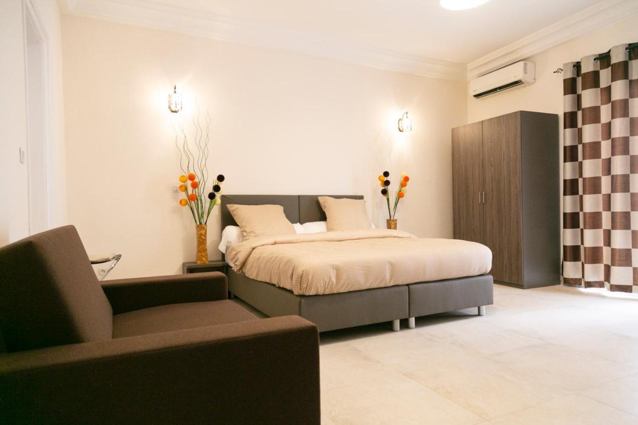 Hotel J Pad Dakar Esterno foto